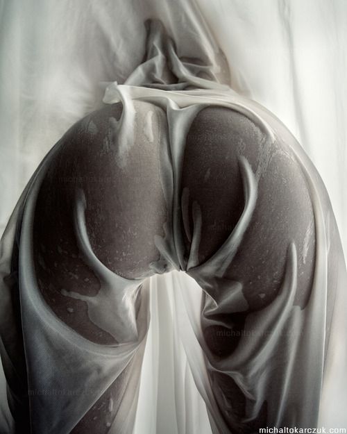 Hot booty in this hot picture