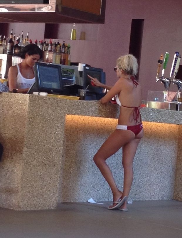 Red Rock Hotel just got a new reservation! Dayum! Mix in some black jack, craps, alcohol and her &#8230;. a weekend to remember!