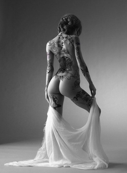 Superb butt in this hot picture