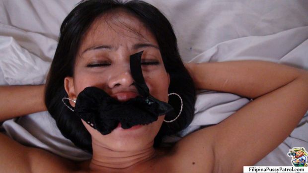Filipina girl with mouth stuffed with panties during sex. Now that's hot!