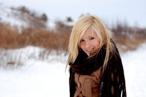 Amazing pic with lovely blonde