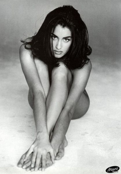 Yasmeen Ghouri  wow