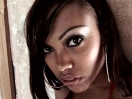 Superb dark-skinned in incredible video