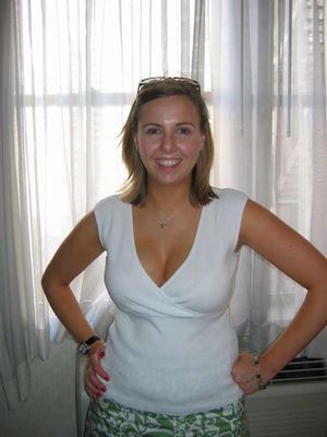 Sexy milf in this hot photo