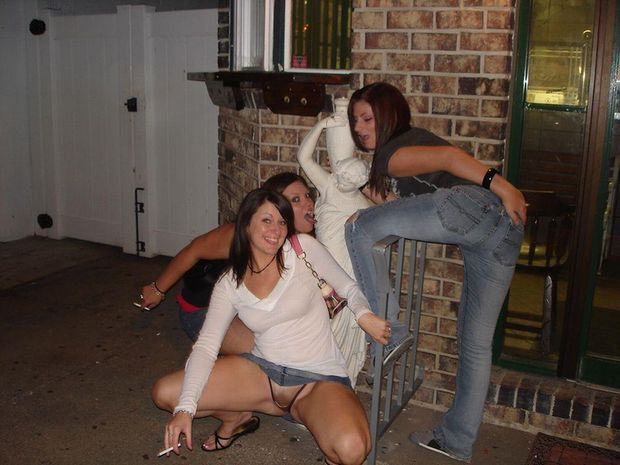 Hot teen in this hot photo
