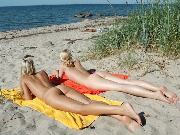 Beach Buns!