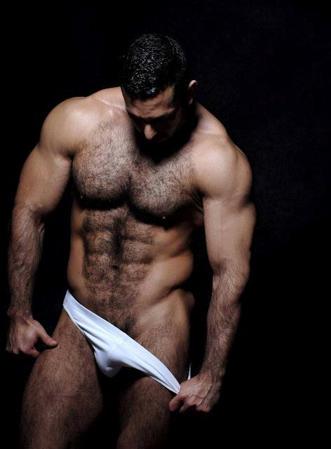 Awesome pic with a amazing hairy