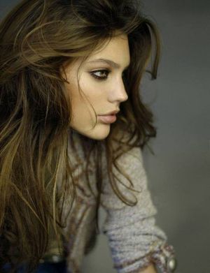 Lovely brunette teen in hot picture