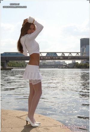 Amazing blonde lace in a amazing pic