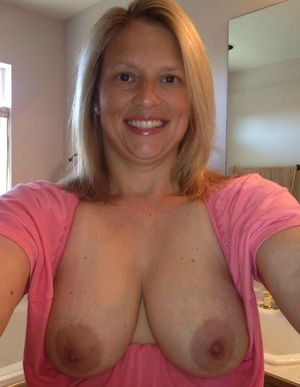 Self portraits I would like to received by e-mail!