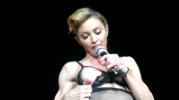 Madonna titslip