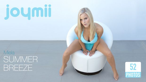 Incredible pic featuring gorgeous blonde