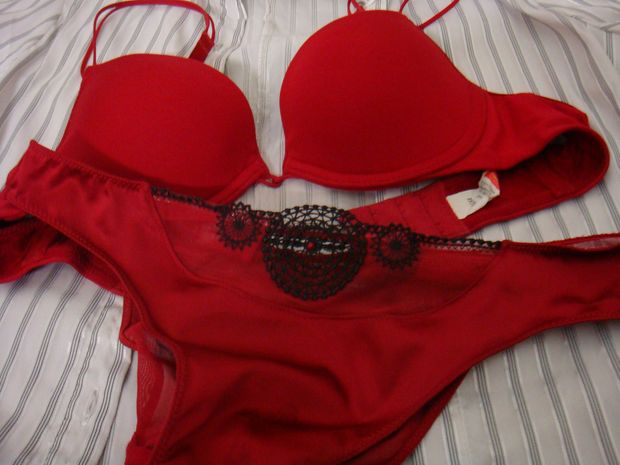 Amazing g-string photo featuring superb lace