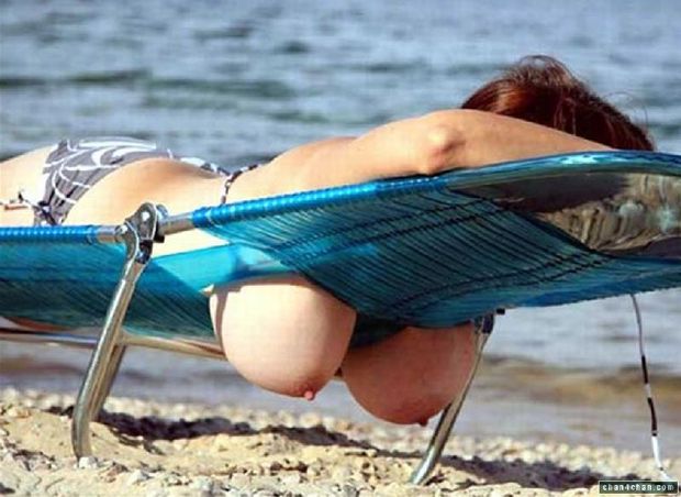 Lovely brunette big tits in a incredible picture