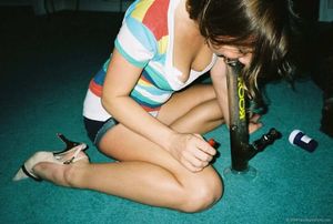 bong cleavage