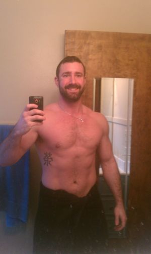 gay pornstar Vinny Castillo! "huge cock"