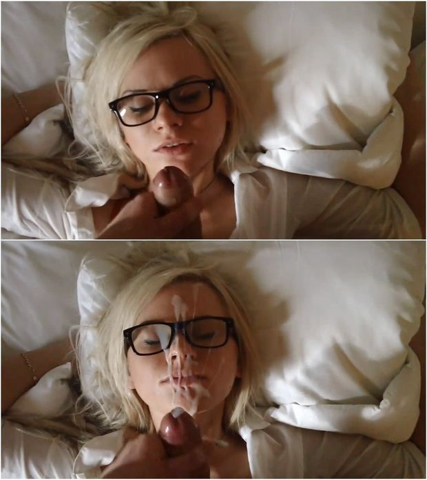 Amazing money shot photo with gorgeous blonde