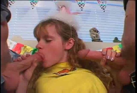 Incredible threesome scene