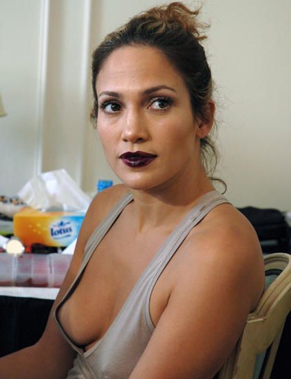 Jennifer Lopez tit-slip