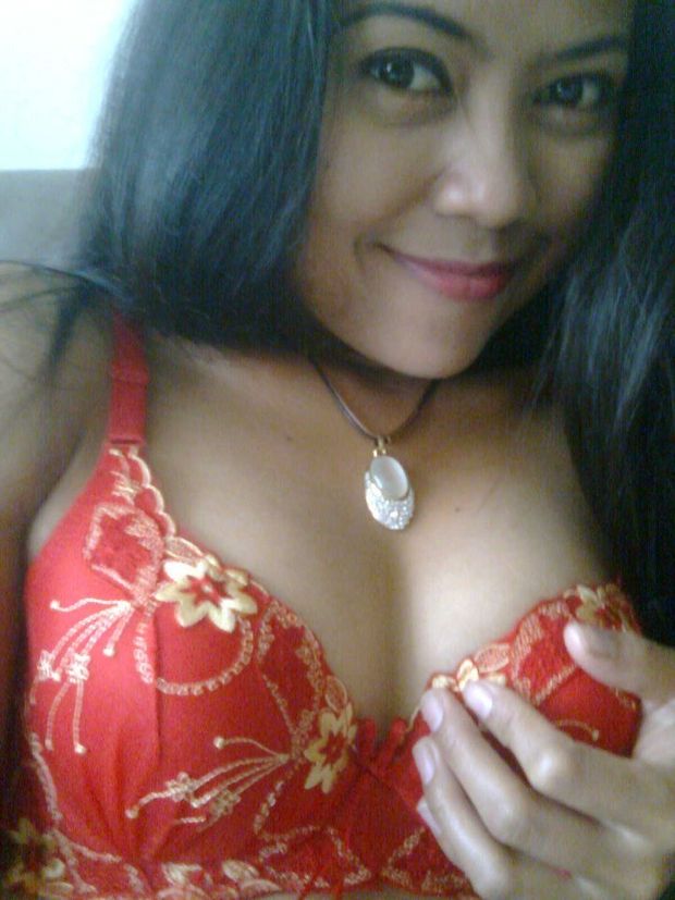 Gorgeous asian in awesome homemade picture