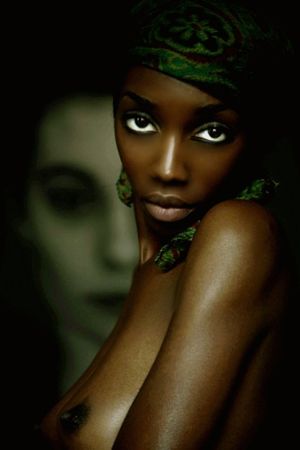 Sexy chocolate skinned in a amazing pic