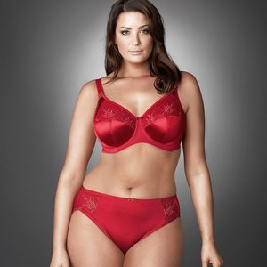 Hot thong picture featuring sexy jugs lace