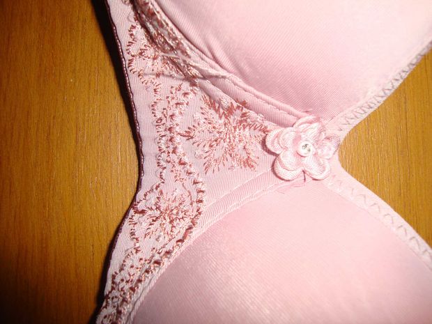 Hot pic with sexy bra