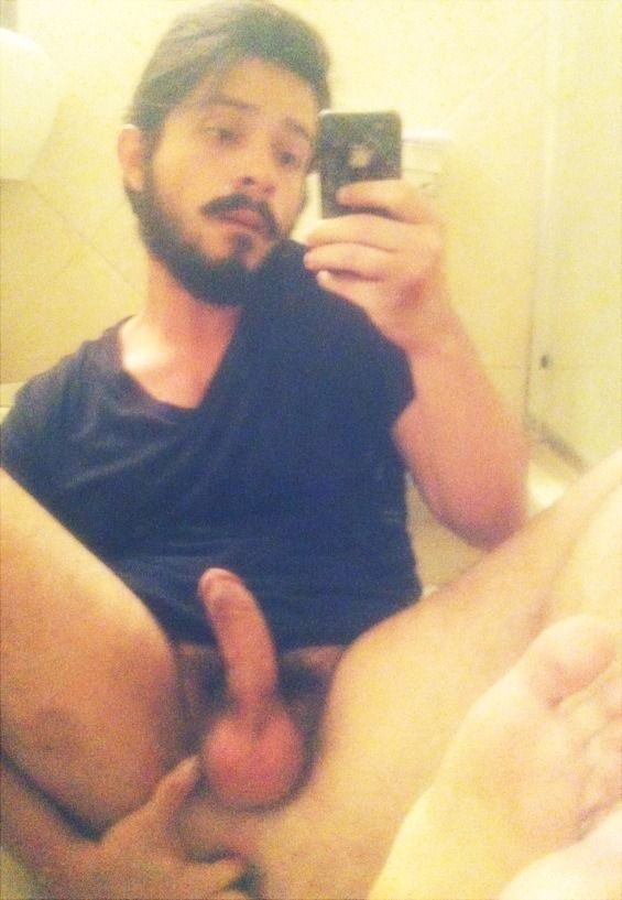 Hot bearded guy with your iPhone! â™¥