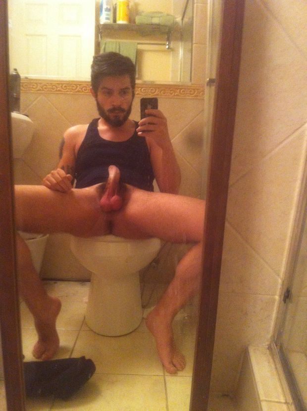 Hot bearded guy with your iPhone! â™¥