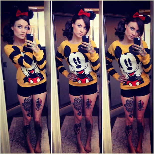 sexy tattooed emo
