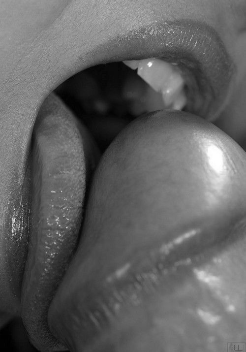 Awesome deepthroat pic