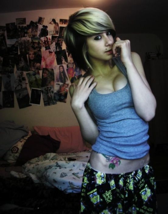 Beautiful emo in this awesome photo
