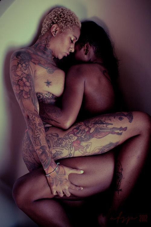 Hot pic with a stunning lesbian dark-skinned