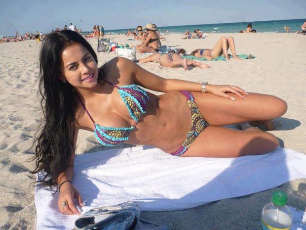 Superb brunette in hot picture