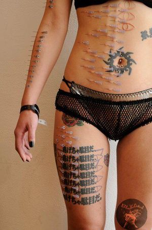 Stunning teen in a incredible bondage photo