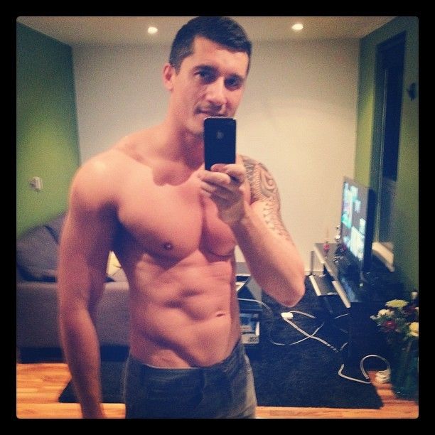 Jay Roberts ♥ (JayRobertsXXX on twitter)