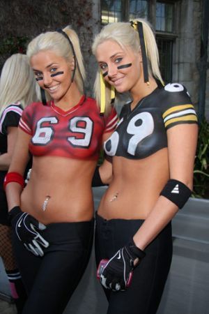 Two Body paint babes