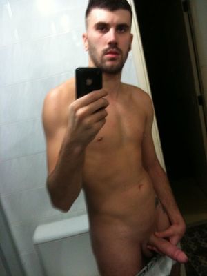 Murilo Mazer (Hot Brazilian Guy) on Guys With iPhones