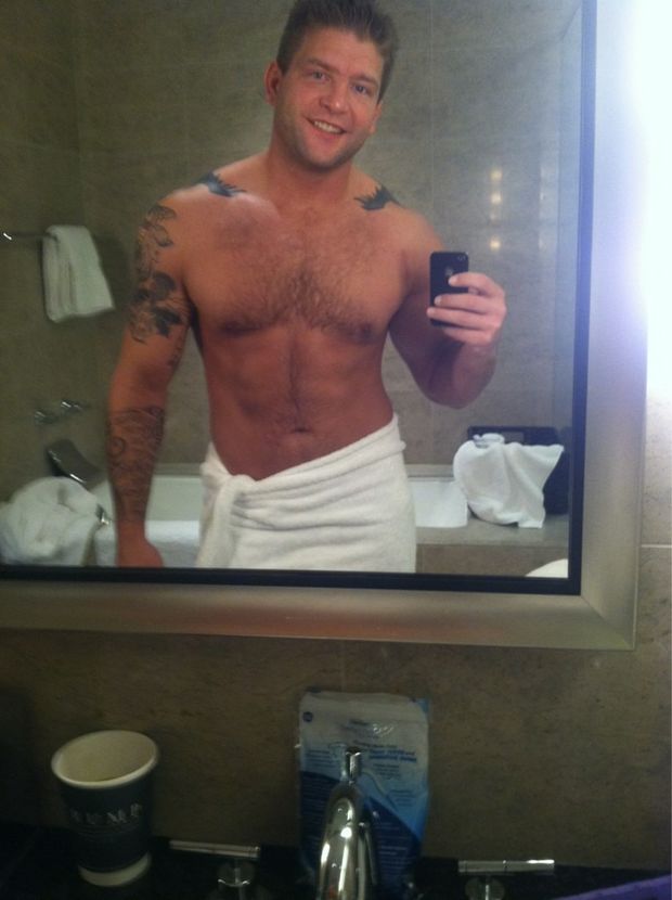 gay pornstar Colby Jansen!