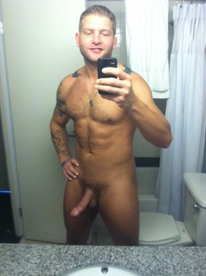 gay pornstar Colby Jansen!