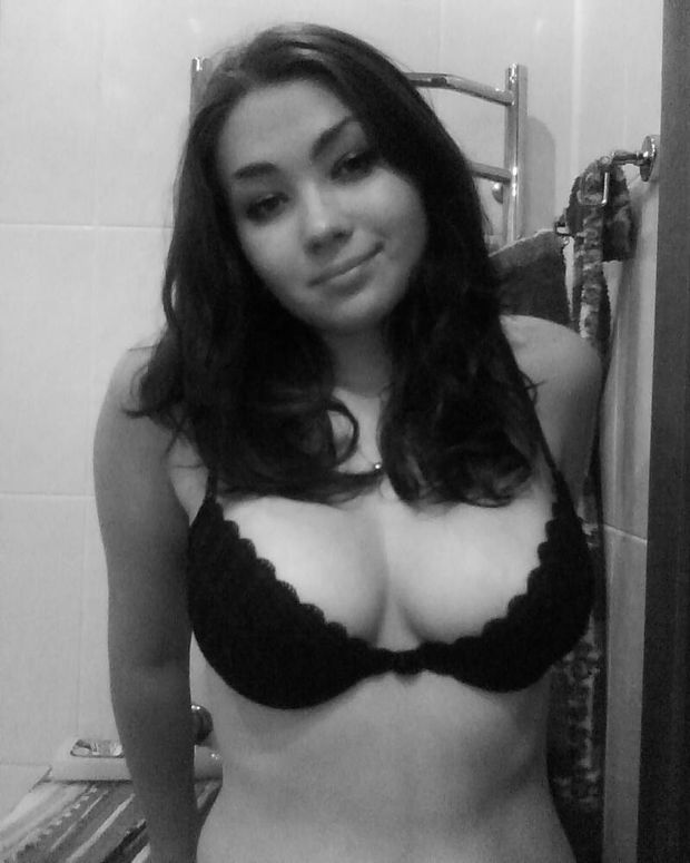 Hot rookie in amazing homemade photo
