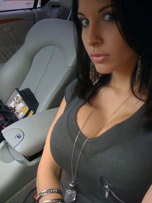 Beautiful boobs amateur in a awesome beginners pic
