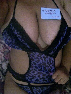 Stunning thai in this incredible homemade pic