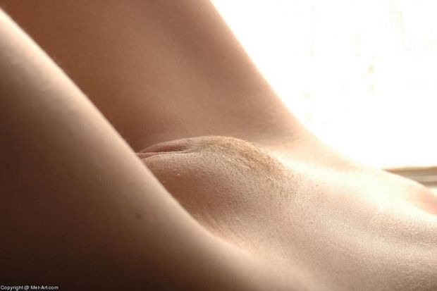 Amazing blonde in a hot pussy photo