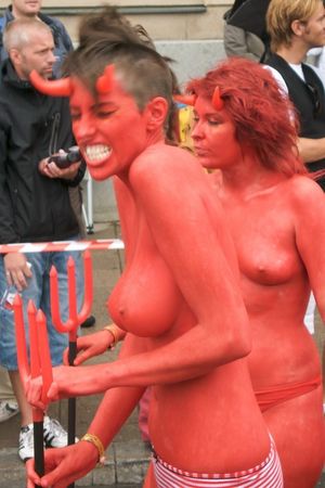 Hot beginners picture with beautiful big tits novice