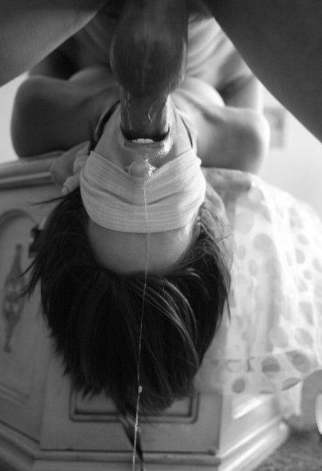 Amazing novice in this hot rookie blowjob photo