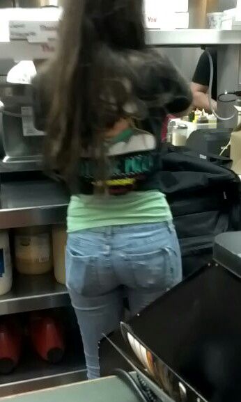 Anybody want a slice of that ass? If you liked this post ... you may enjoy these too!MILF at Chuck E Cheese in tight jeans creeped via @mirG