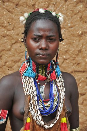 Superb ebony in this amazing pic