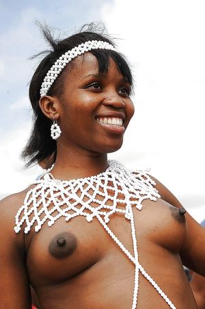 Lovely chocolate skinned in incredible pic