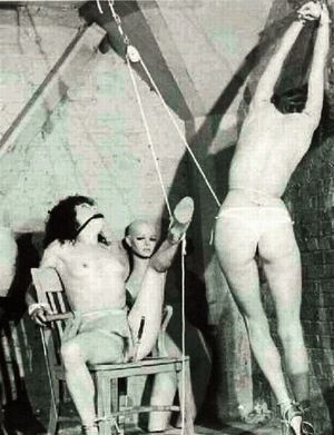 Awesome bondage classic pic